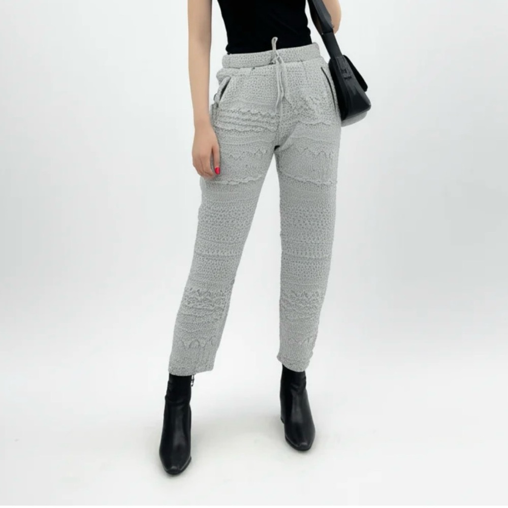 H&M Gray Print Raised Pattern Harem Soft Ankle Pants Size Large